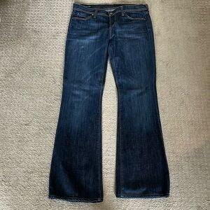 Citizens for humanity jeans. Size 29. Low waist flare dark wash.